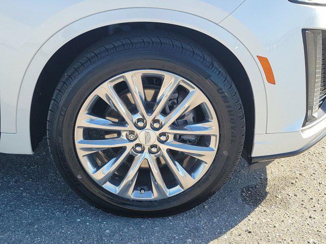 used 2021 Cadillac XT6 car, priced at $33,687