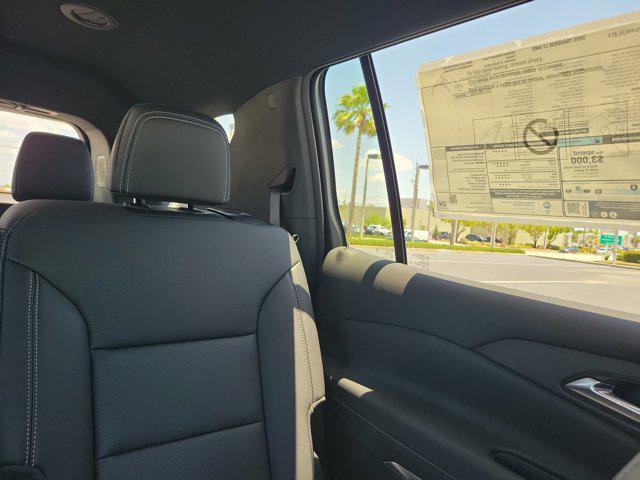 new 2025 Chevrolet Traverse car, priced at $50,625