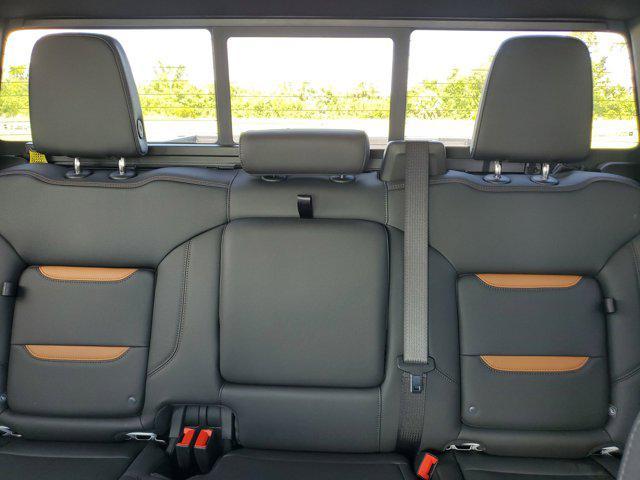 new 2025 GMC Sierra 1500 car, priced at $71,360