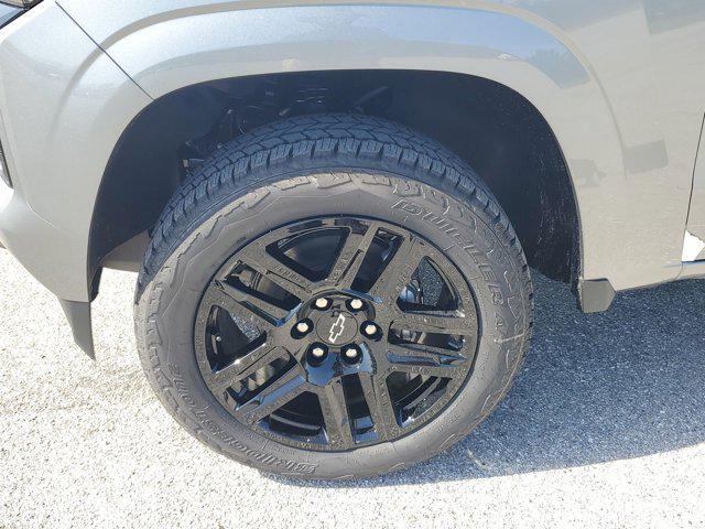 new 2025 Chevrolet Colorado car, priced at $50,290