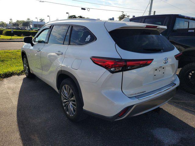 used 2021 Toyota Highlander car, priced at $37,487