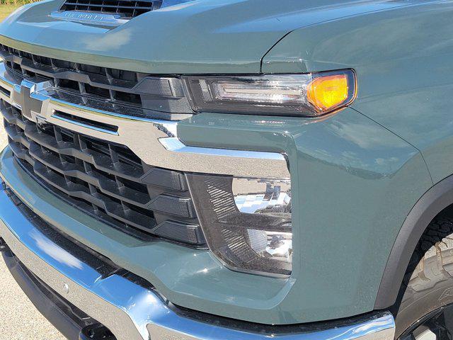 new 2025 Chevrolet Silverado 2500 car, priced at $73,065