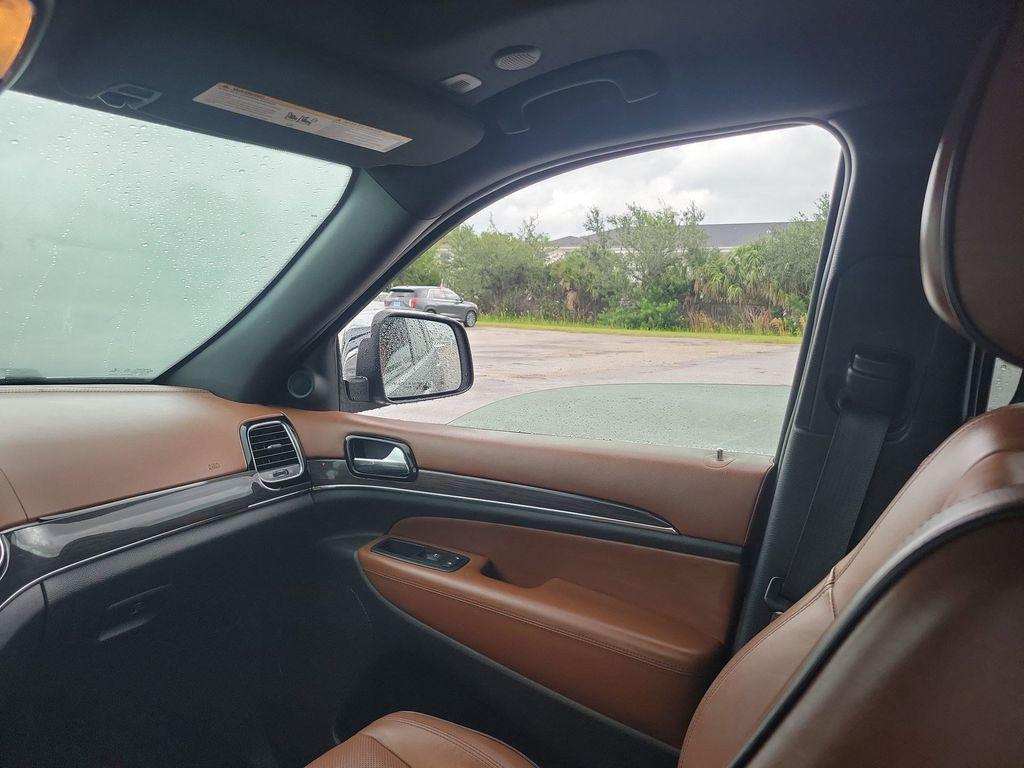 used 2020 Jeep Grand Cherokee car, priced at $23,797