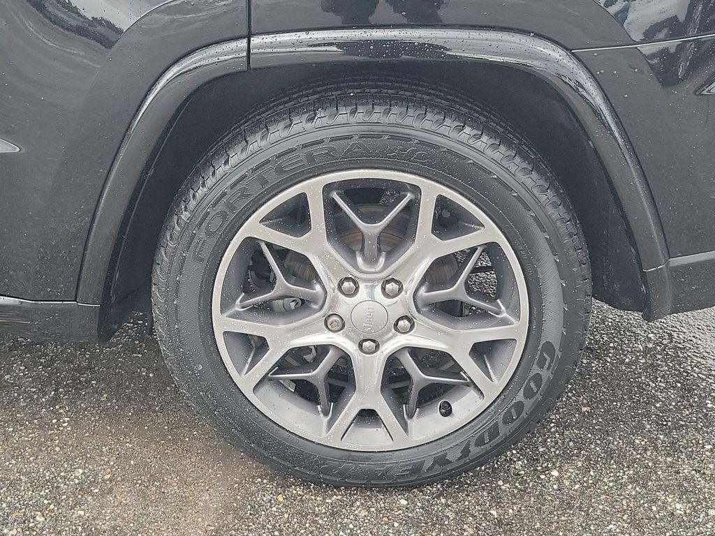 used 2020 Jeep Grand Cherokee car, priced at $23,797