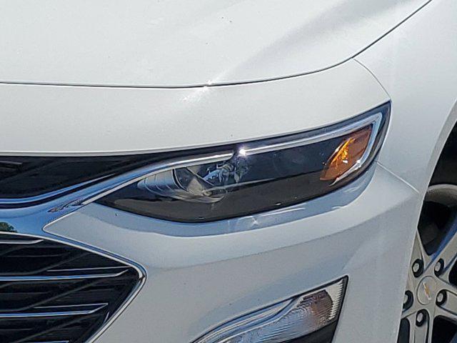 new 2024 Chevrolet Malibu car, priced at $21,522