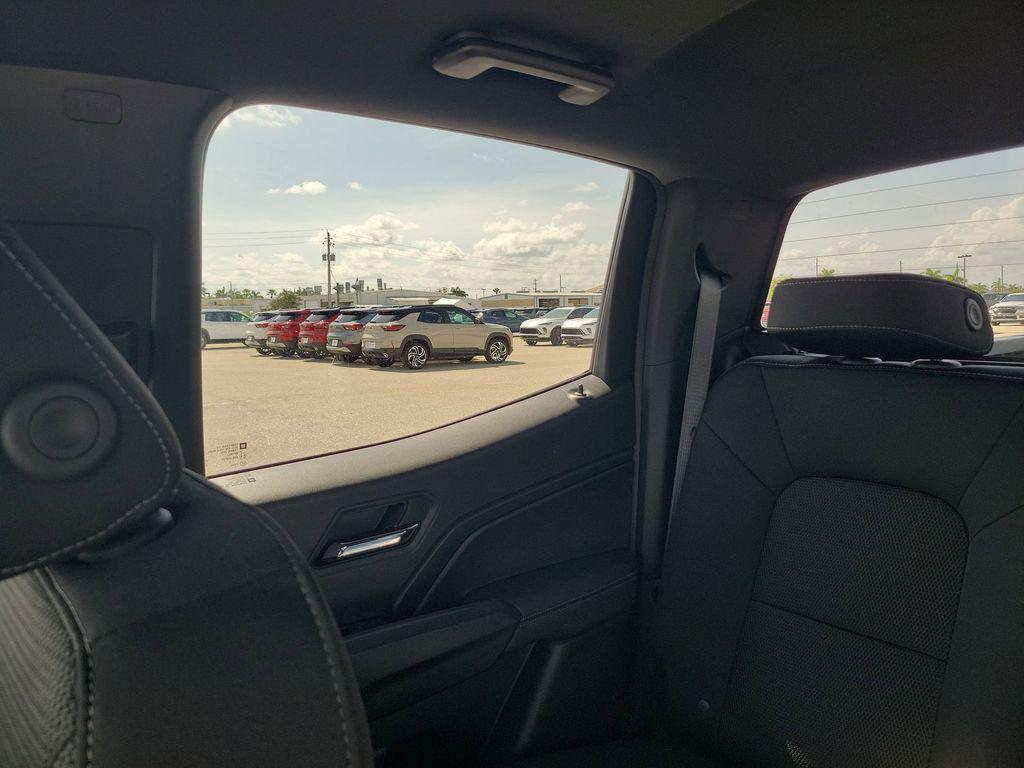 new 2025 GMC Canyon car, priced at $40,939