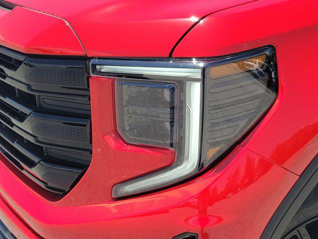 new 2025 GMC Sierra 1500 car, priced at $51,817