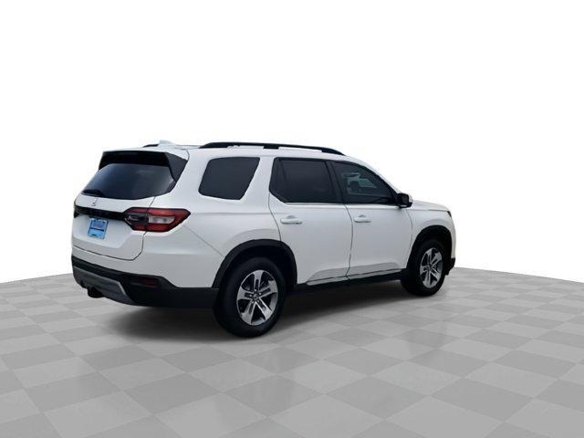 used 2025 Honda Pilot car, priced at $38,787