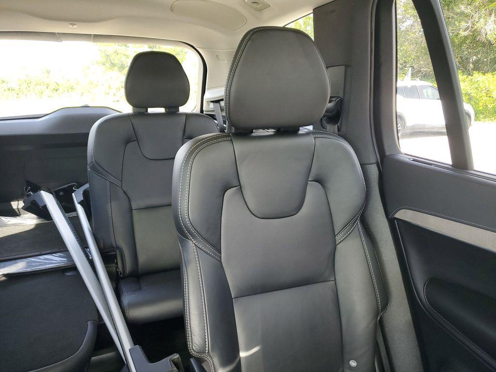 used 2022 Volvo XC90 Recharge Plug-In Hybrid car, priced at $36,987