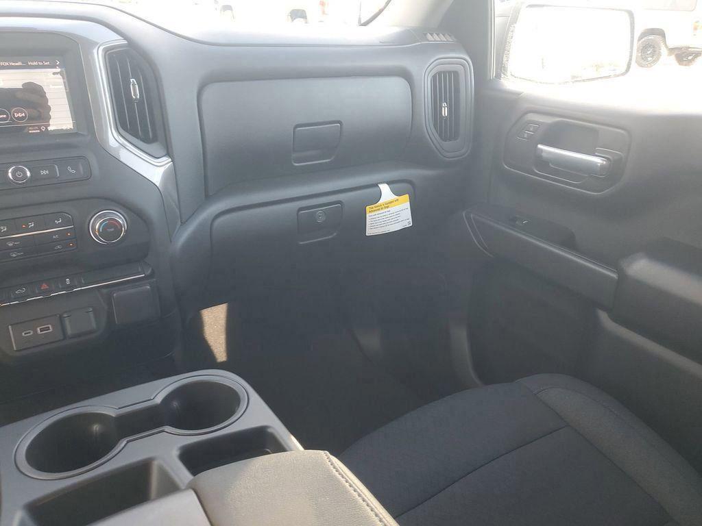 new 2025 Chevrolet Silverado 1500 car, priced at $43,201
