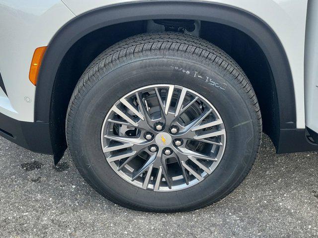 new 2025 Chevrolet Traverse car, priced at $45,520