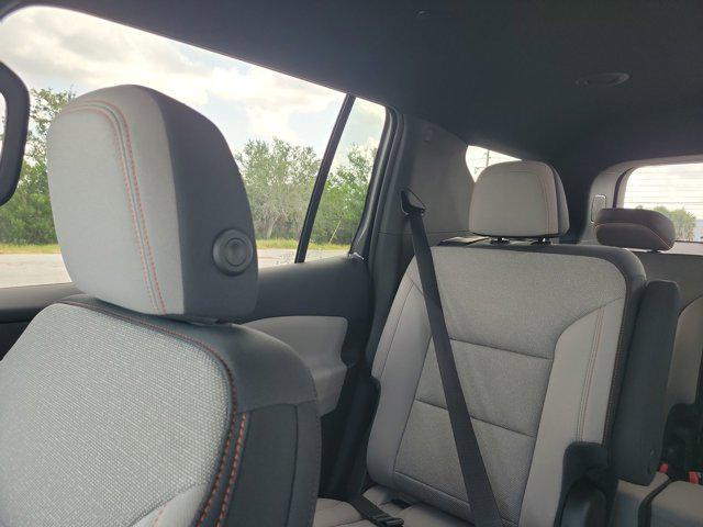 new 2025 Chevrolet Traverse car, priced at $45,520