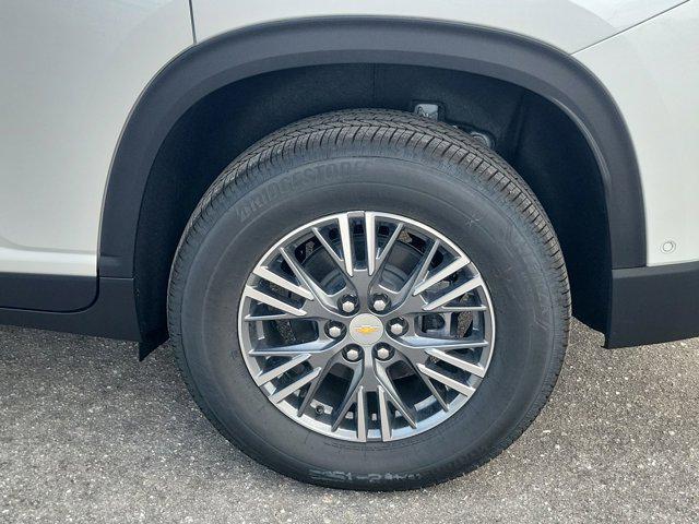 new 2025 Chevrolet Traverse car, priced at $45,520