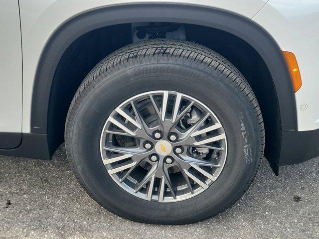 new 2025 Chevrolet Traverse car, priced at $45,520