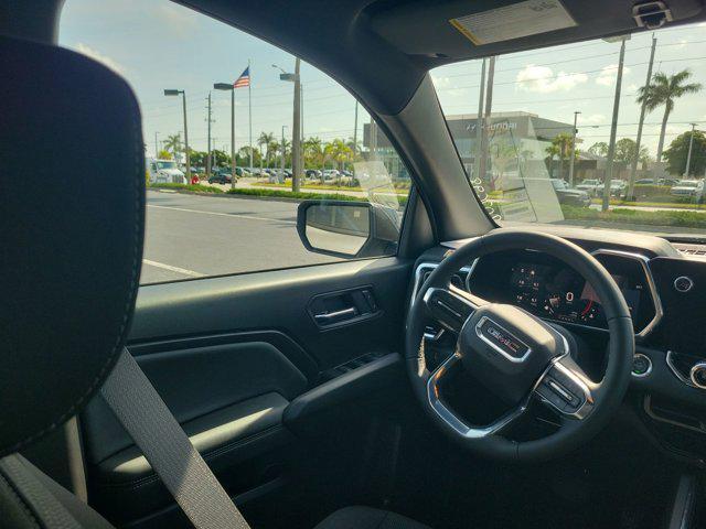 new 2025 GMC Canyon car, priced at $39,914