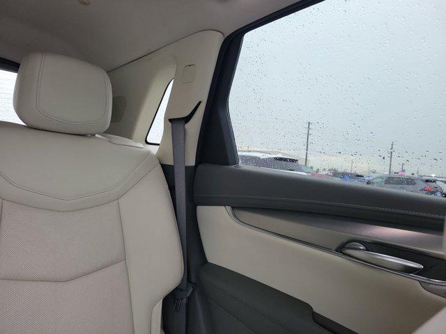 used 2023 Cadillac XT5 car, priced at $29,987