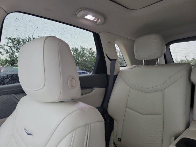 used 2023 Cadillac XT5 car, priced at $29,987