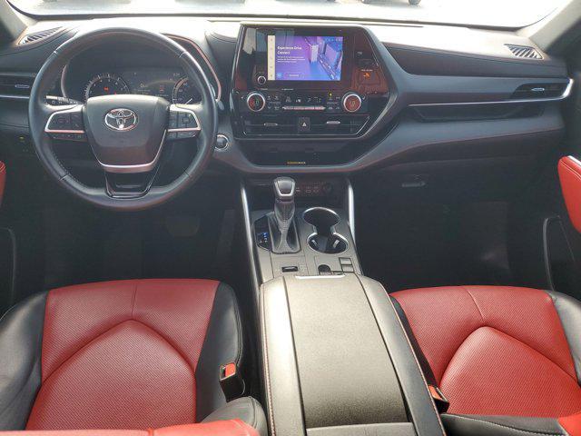 used 2023 Toyota Highlander car, priced at $38,987