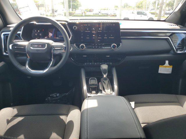new 2025 GMC Canyon car, priced at $39,914