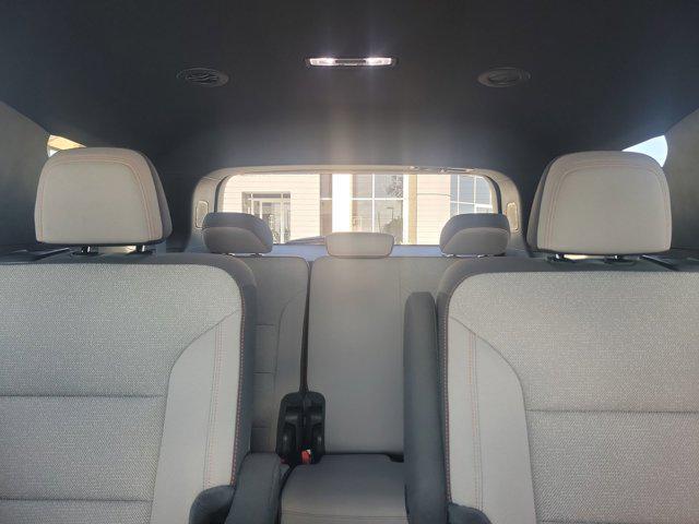 new 2025 Chevrolet Traverse car, priced at $48,630