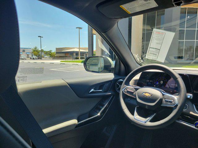 new 2026 Chevrolet Equinox car, priced at $30,295