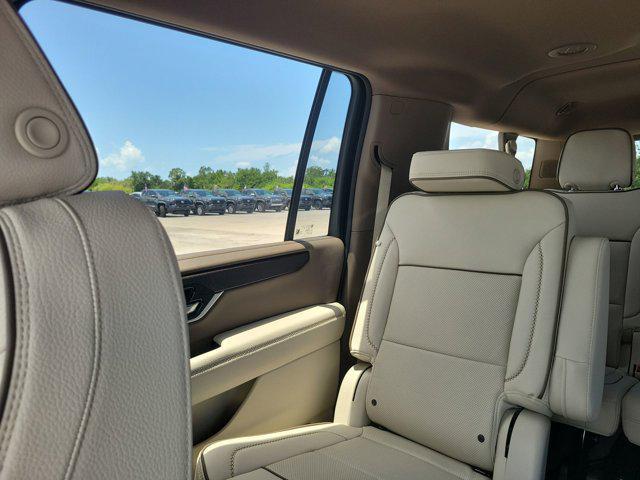 new 2025 GMC Yukon XL car, priced at $85,569