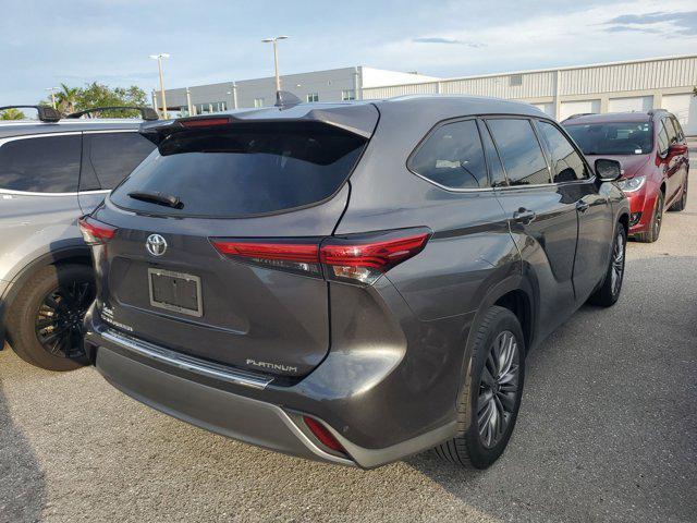 used 2021 Toyota Highlander car, priced at $36,987