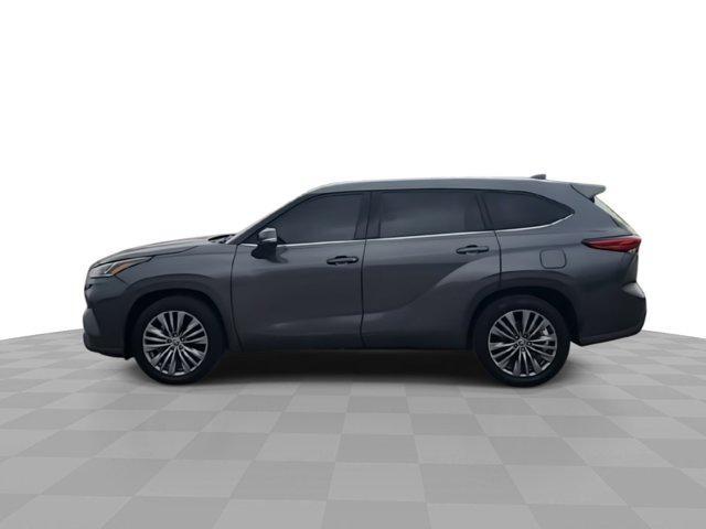 used 2021 Toyota Highlander car, priced at $35,777
