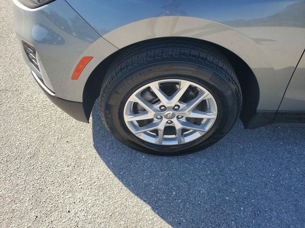 used 2024 Chevrolet Equinox car, priced at $23,987