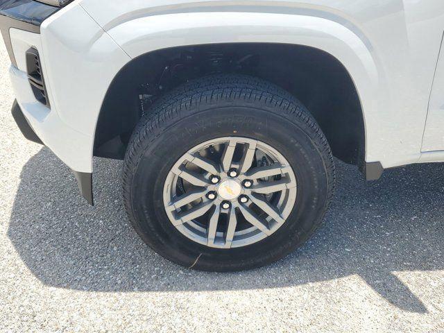 new 2025 Chevrolet Colorado car, priced at $33,029