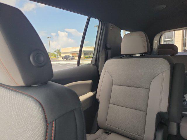 new 2025 Chevrolet Traverse car, priced at $48,630