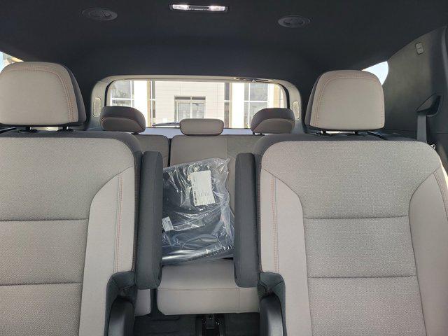 new 2025 Chevrolet Traverse car, priced at $48,630