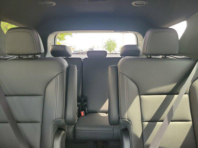 new 2025 Chevrolet Traverse car, priced at $50,525