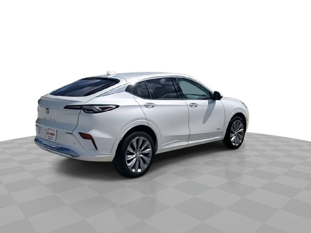 new 2025 Buick Envista car, priced at $28,323