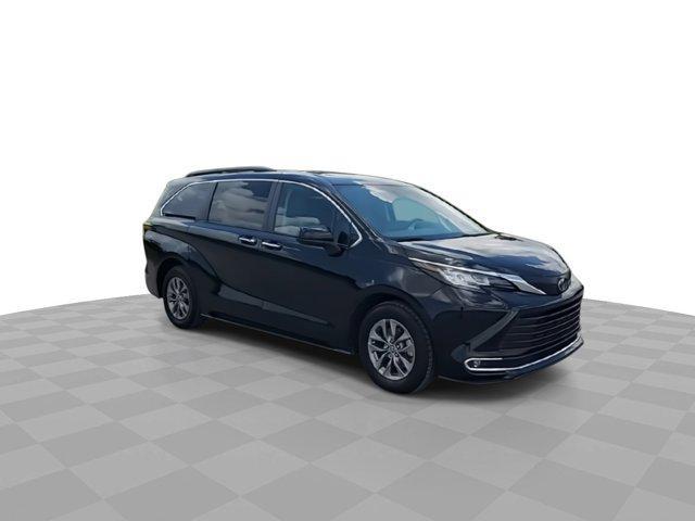 used 2023 Toyota Sienna car, priced at $40,777
