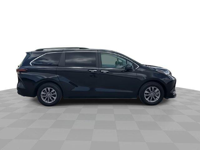 used 2023 Toyota Sienna car, priced at $40,777
