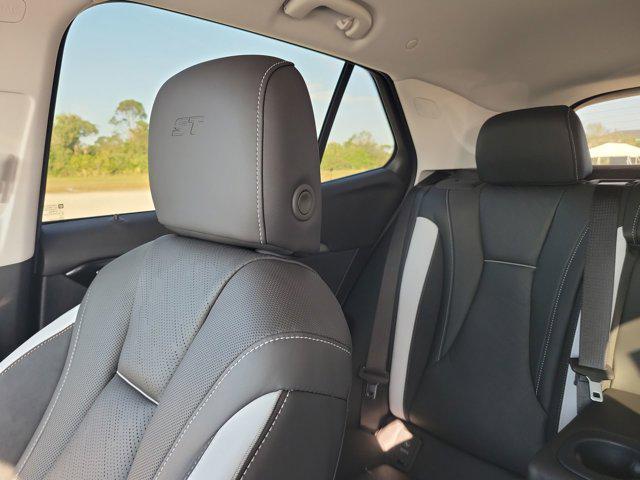 new 2025 Buick Envision car, priced at $38,405