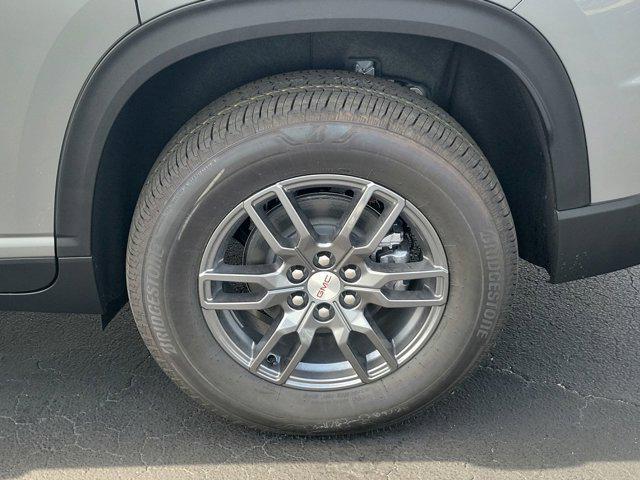 new 2025 GMC Acadia car, priced at $43,190