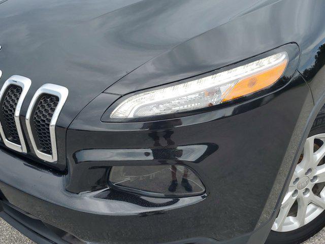 used 2016 Jeep Cherokee car, priced at $13,777