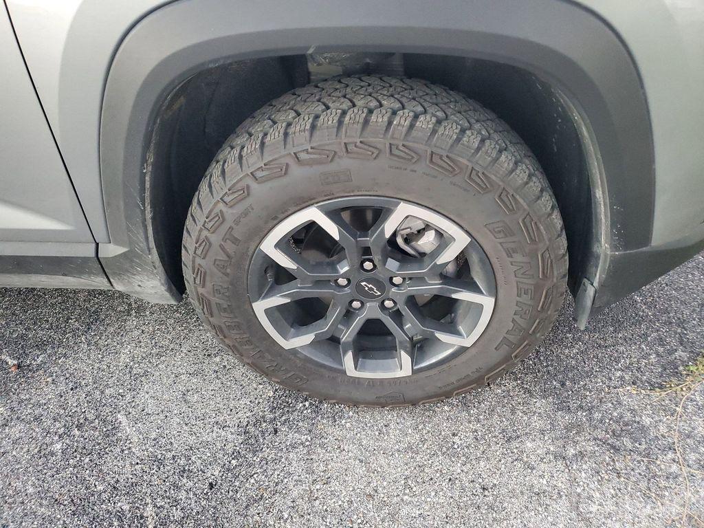 used 2025 Chevrolet Equinox car, priced at $31,987