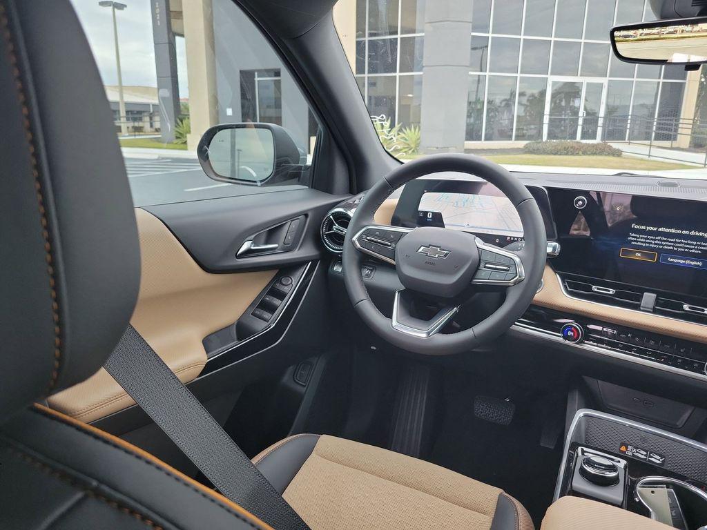 used 2025 Chevrolet Equinox car, priced at $31,987
