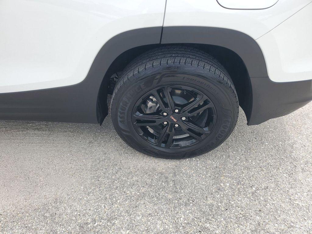 used 2024 GMC Terrain car, priced at $25,987