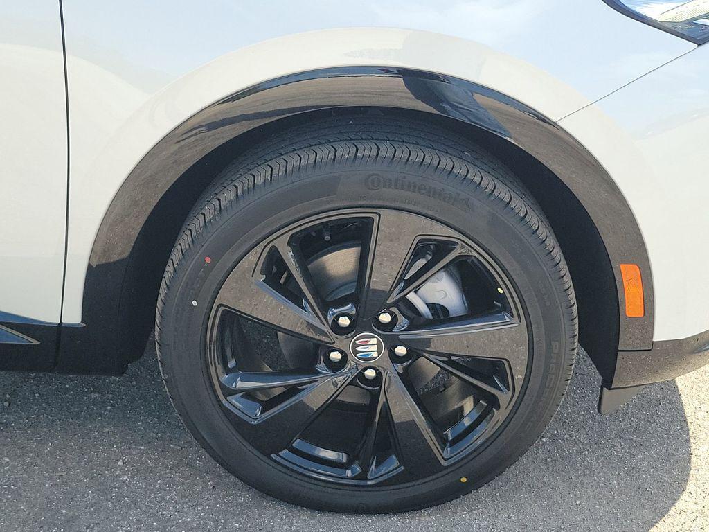 new 2025 Buick Envision car, priced at $38,128