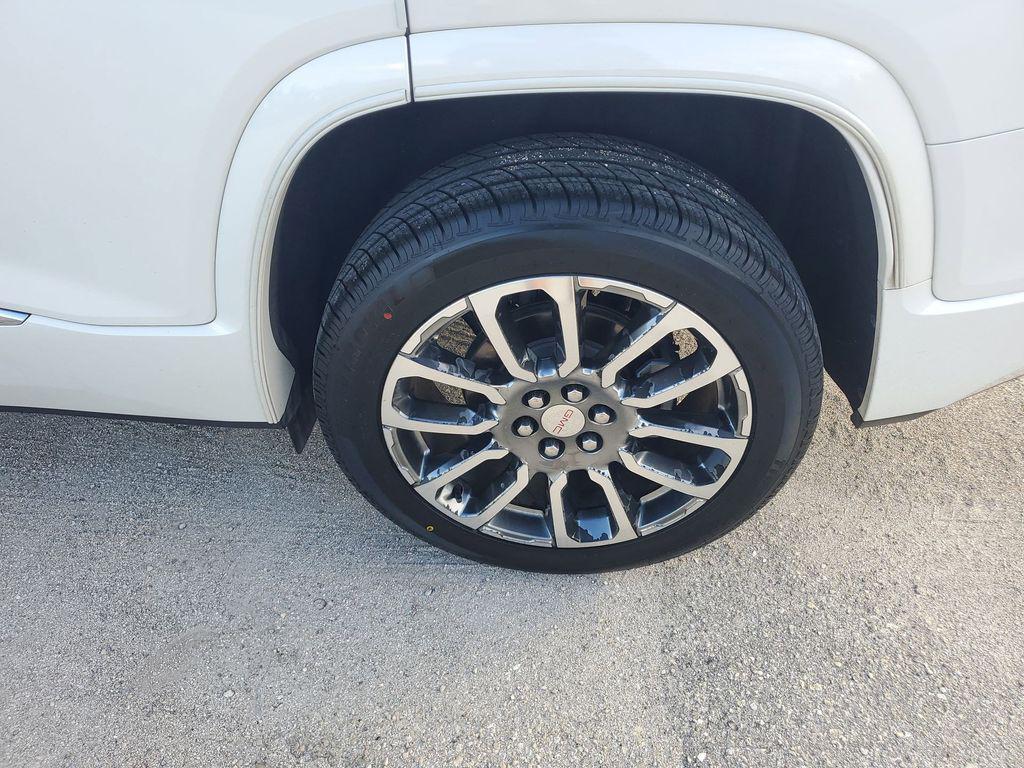 used 2020 GMC Acadia car, priced at $25,787