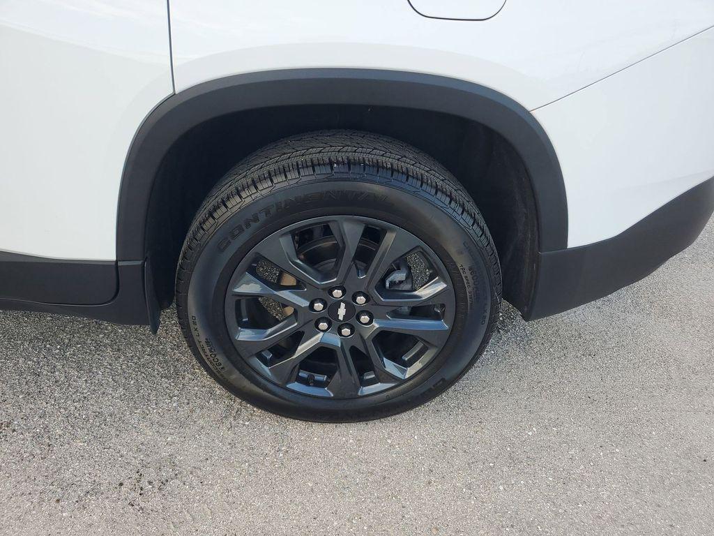 used 2021 Chevrolet Traverse car, priced at $25,987