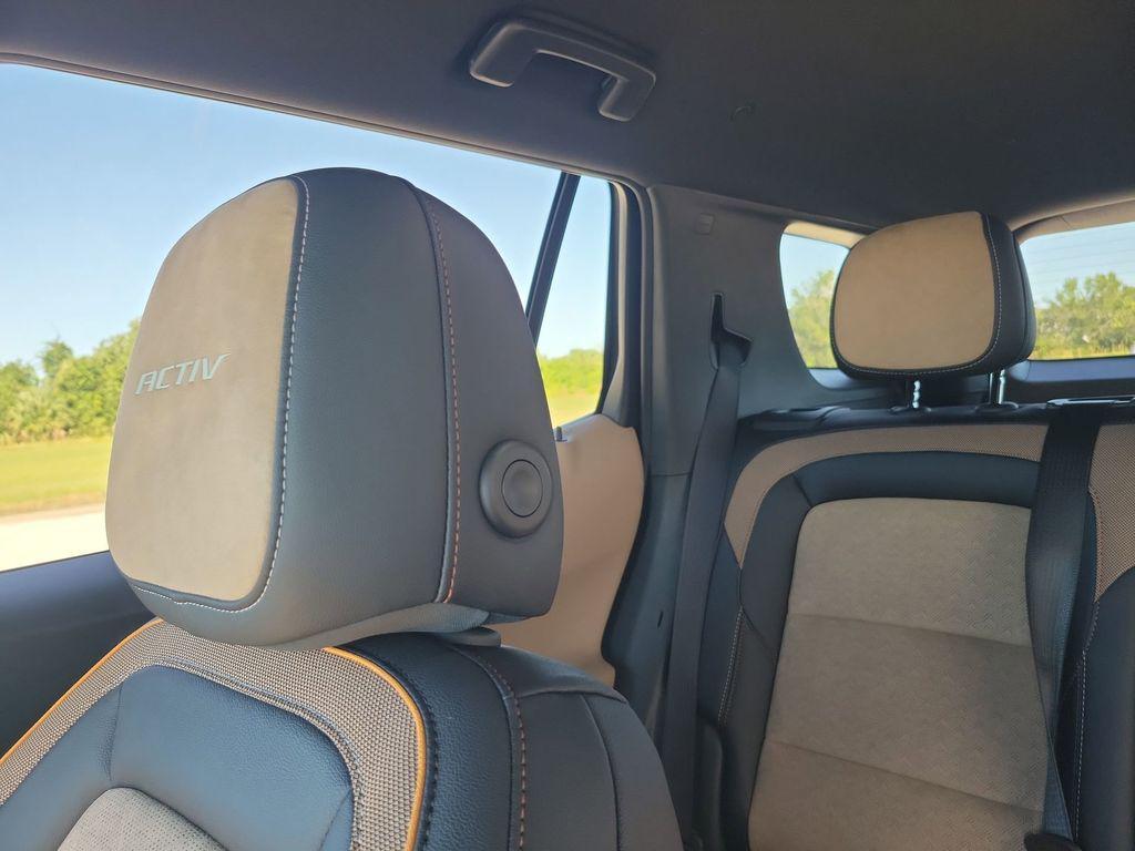 new 2026 Chevrolet Equinox car, priced at $35,907