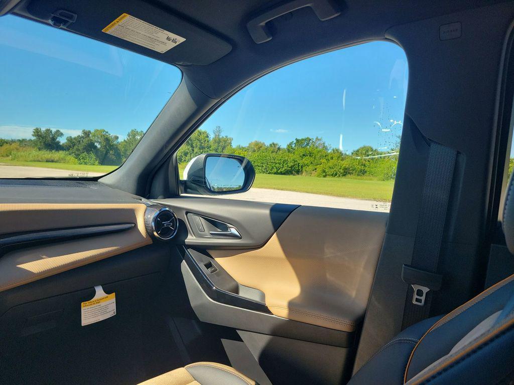 new 2026 Chevrolet Equinox car, priced at $35,907