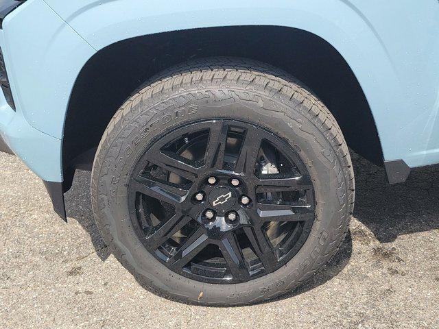 new 2025 Chevrolet Colorado car, priced at $50,605