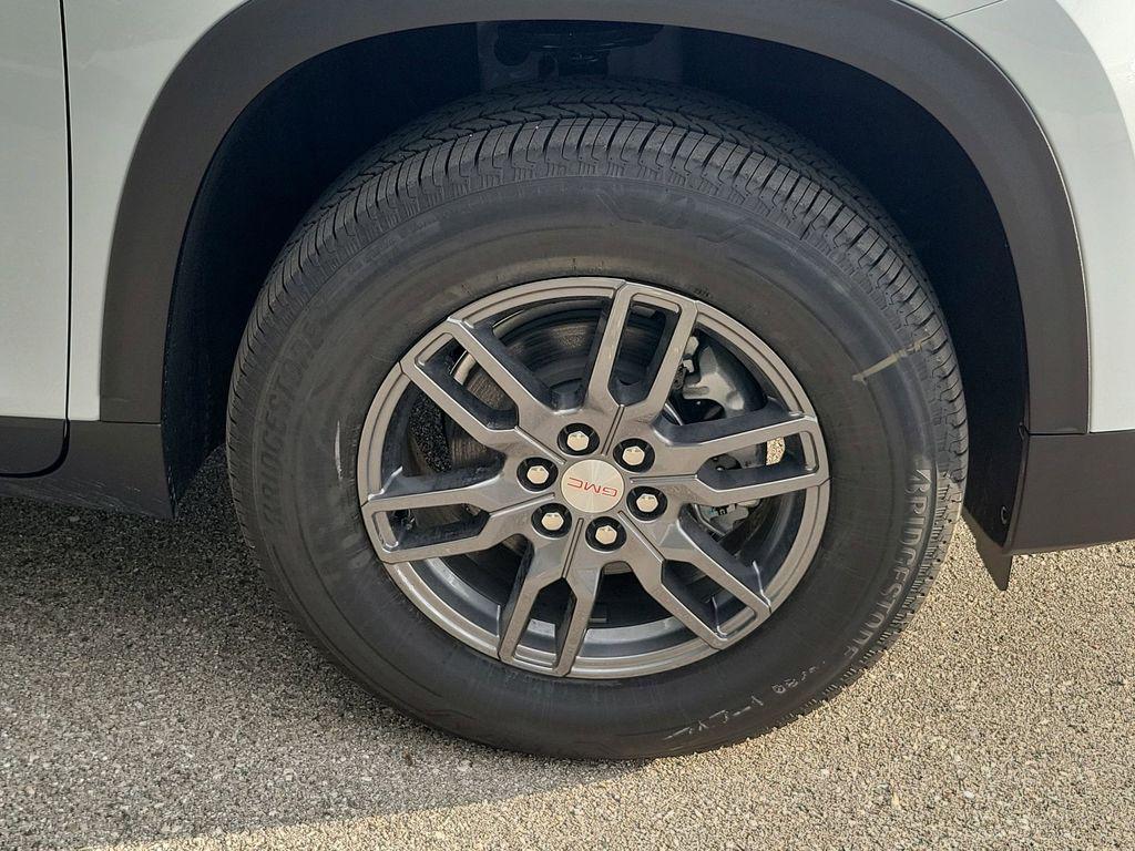 new 2026 GMC Acadia car, priced at $45,289