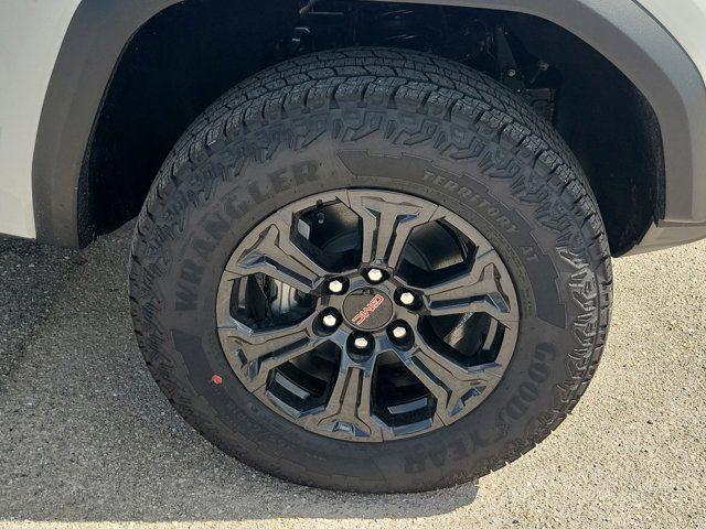 new 2025 GMC Canyon car, priced at $38,198